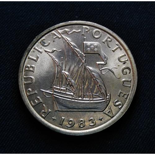 WITH ORIGINAL LUSTER " AUNC PLUS " CONDITION , PORTUGAL 1983 * 2.50 ESCUDOS COIN * Make Offer