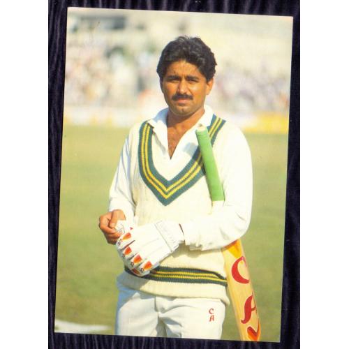 Javed Miandad ( LEGEND PAKISTANI CRICKETER ) * ORIGINAL VINTAGE POSTCARD * 4 X 6 INCHES * Make Offer